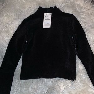 ZARA Knit Black turtleneck sweater